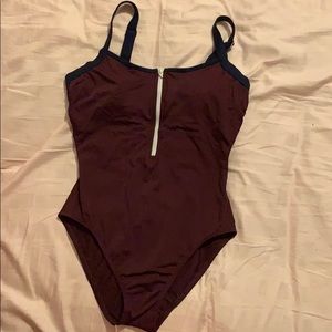 NWOT Nautica one piece swimsuit burgundy size SM